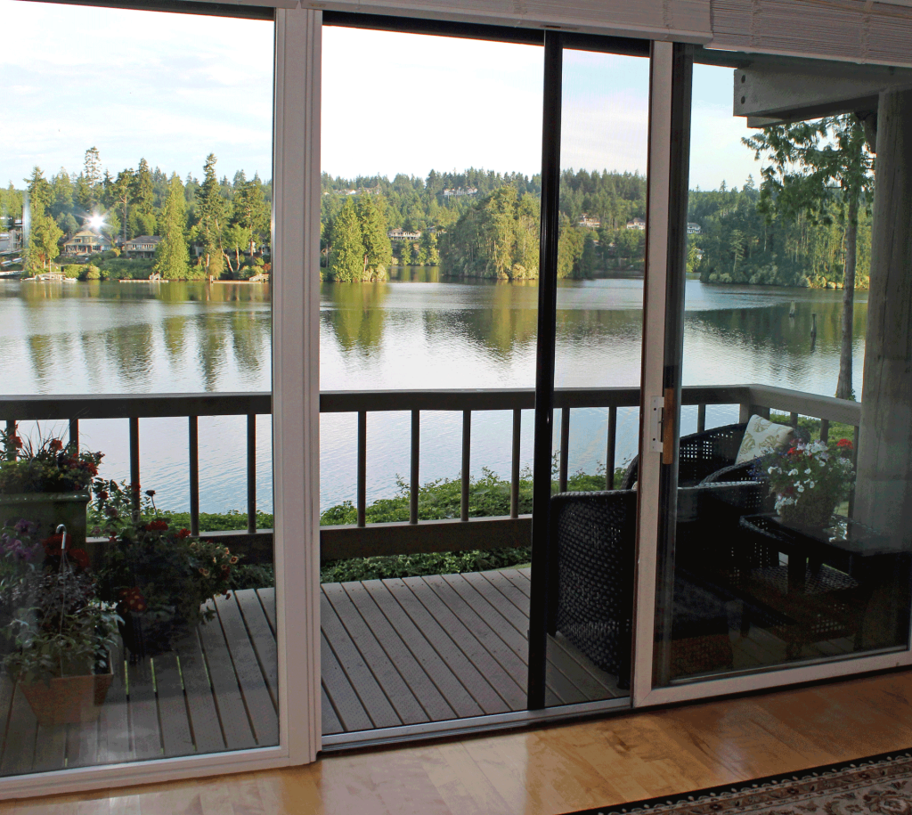 Genius retractable screens for sliding glass doors